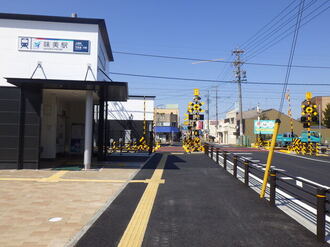 味美1号踏切道歩道設置・踏切東西歩道拡幅整備_整備後