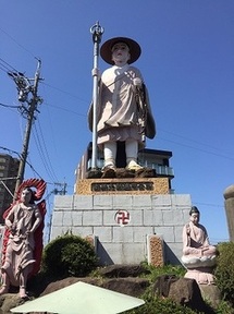 春日井駅前弘法大師像写真