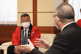 名古屋=いわて花巻線利用促進PRキャラバン隊による表敬訪問