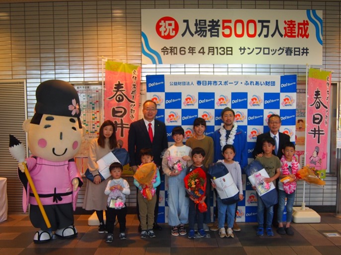 みんなで写真撮影中！