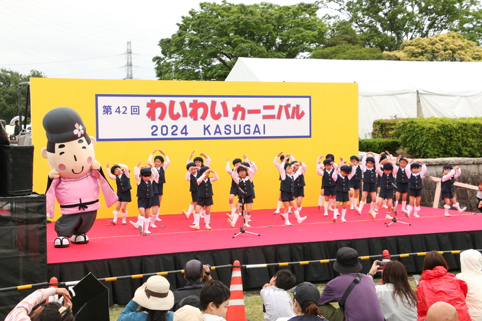 みんなで写真撮影中！