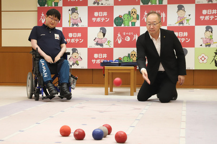 ボッチャ国際大会の結果報告のため表敬訪問